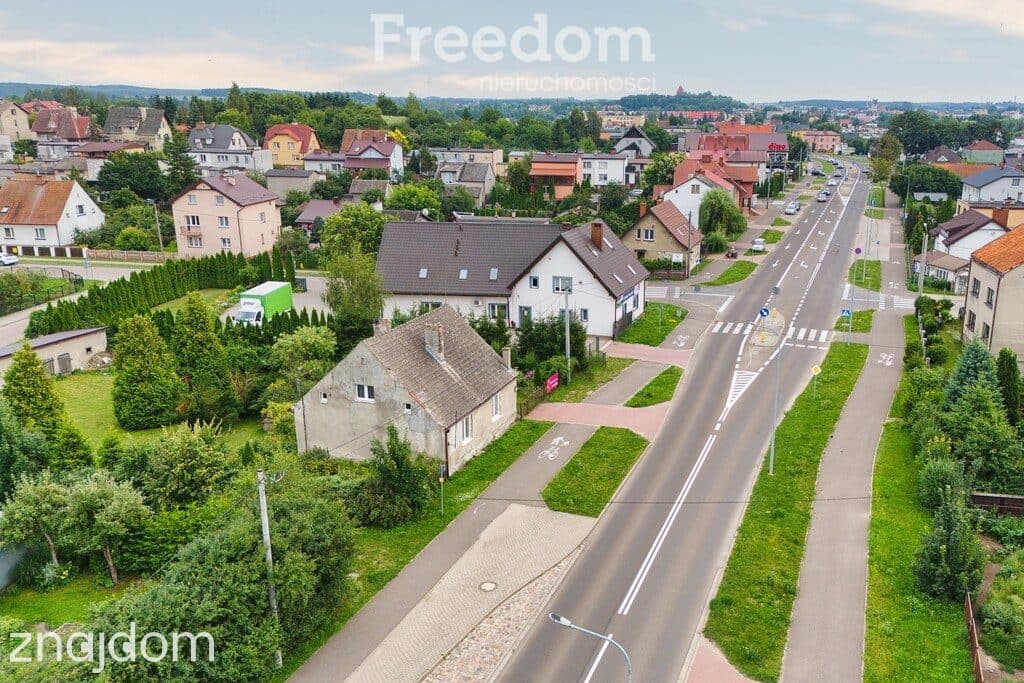 Dom z potencjałem i dużym ogrodem w mieście - zdjęcie 19