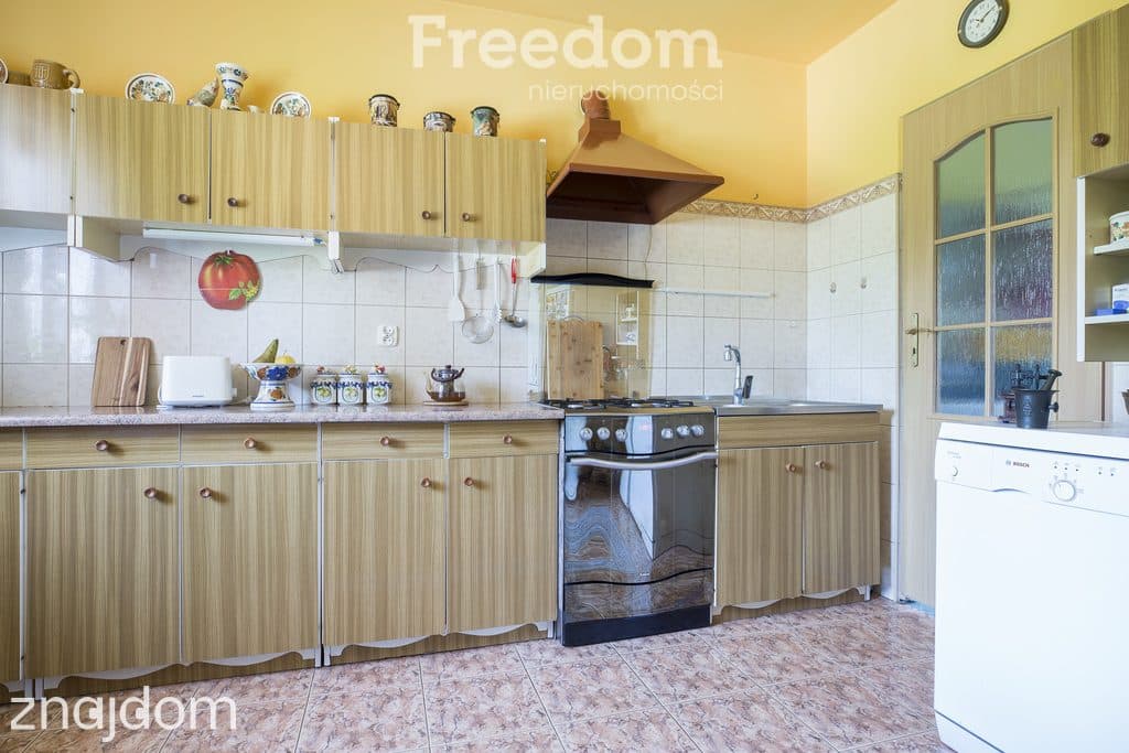 Dom z dużą działką i rzeką w Pruchniku - zdjęcie 11