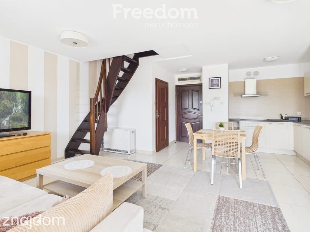 Wyjątkowy, dwupoziomowy apartament w Sarbinowie - zdjęcie 17