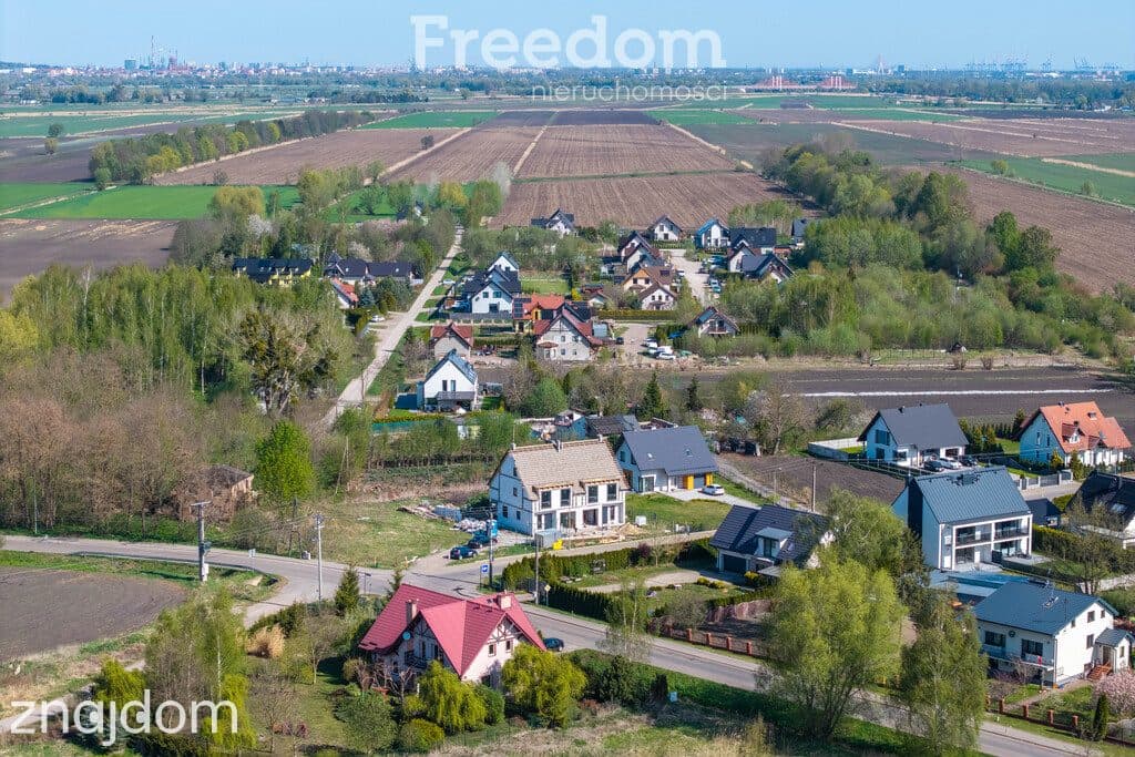Bliźniak z dużym ogrodem z dogodnym dojazdem do Gd - zdjęcie 2
