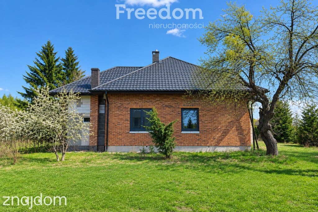 Dom 141,80 m2 z dużą działką - zdjęcie 5