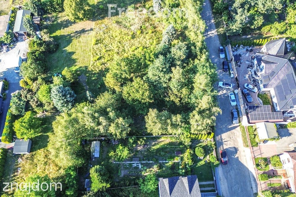Słoneczna działka 996 m² z mediami | Stradom - zdjęcie 2