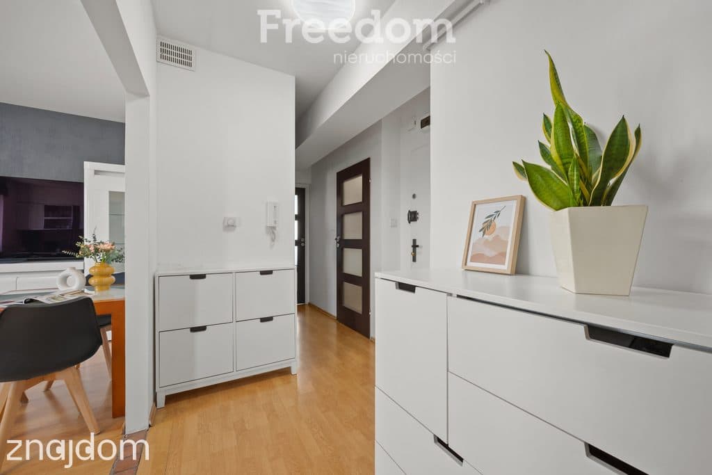 3-pokojowe mieszkanie 63,6 m² z loggią - zdjęcie 6