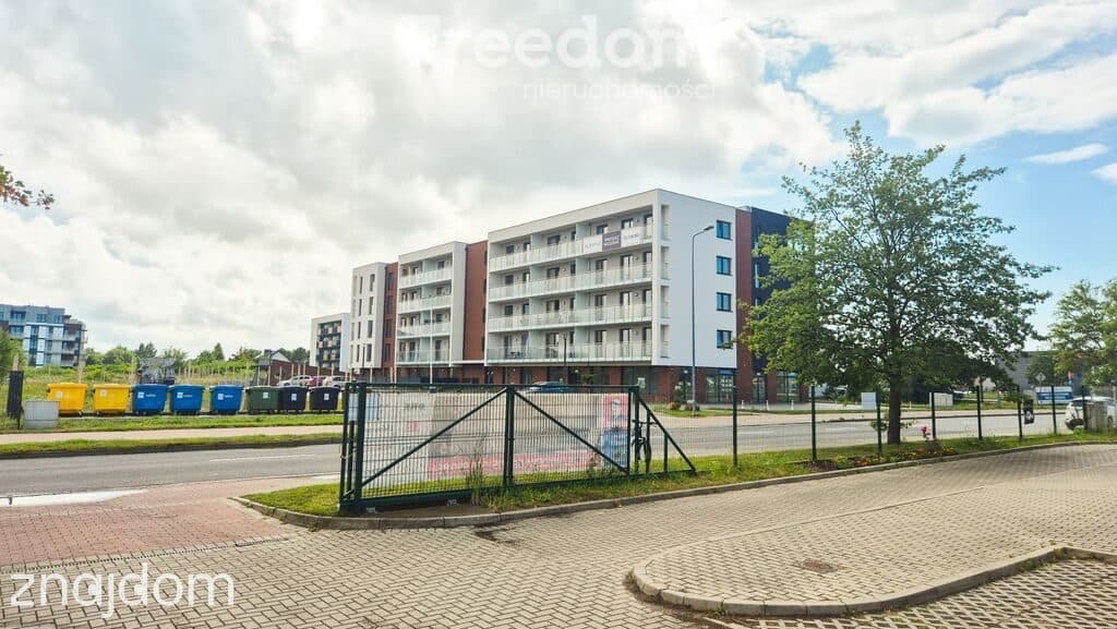 Lokal usługowy z dużą ilością miejsc parkingowych - zdjęcie 11