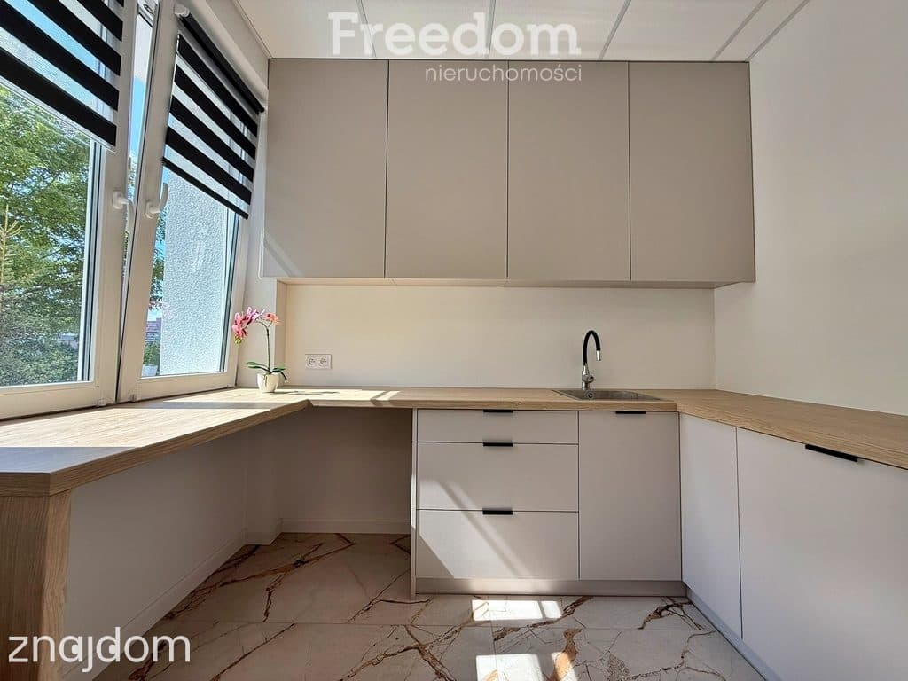 Atrakcyjny lokal usługowo-biurowy 37,5 m² - Konin - zdjęcie 6