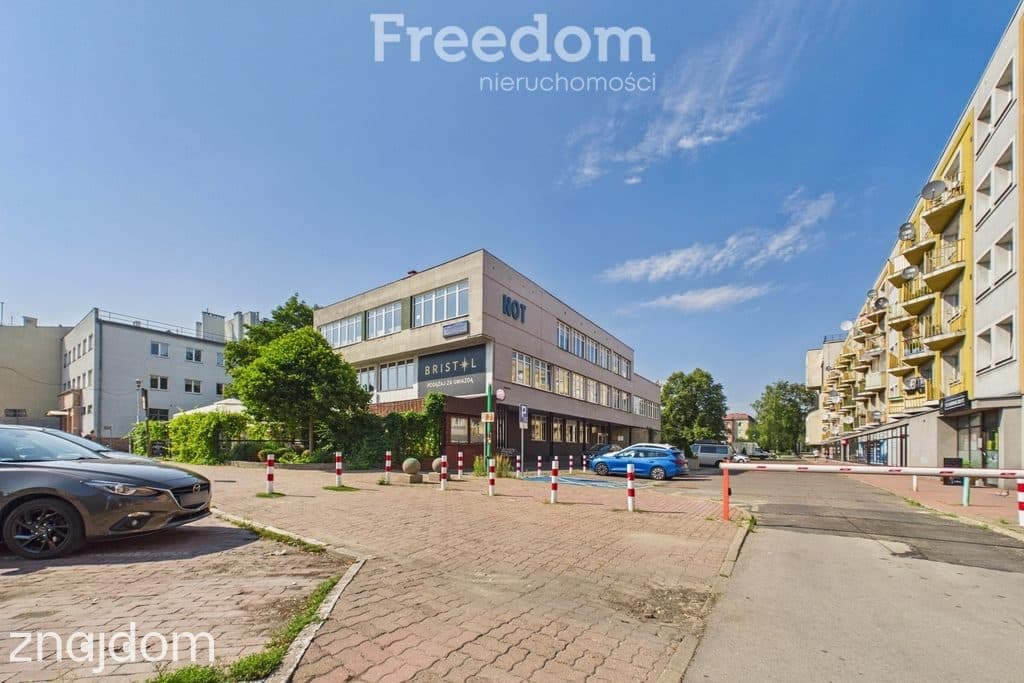 Lokal w centrum Częstochowy 61,9 m² | Parking - zdjęcie 8