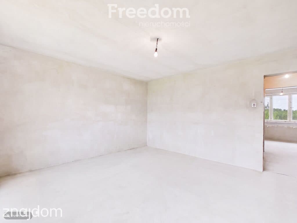 Duża działka 2500 m² i dom 250 m² z potencjałem - zdjęcie 11