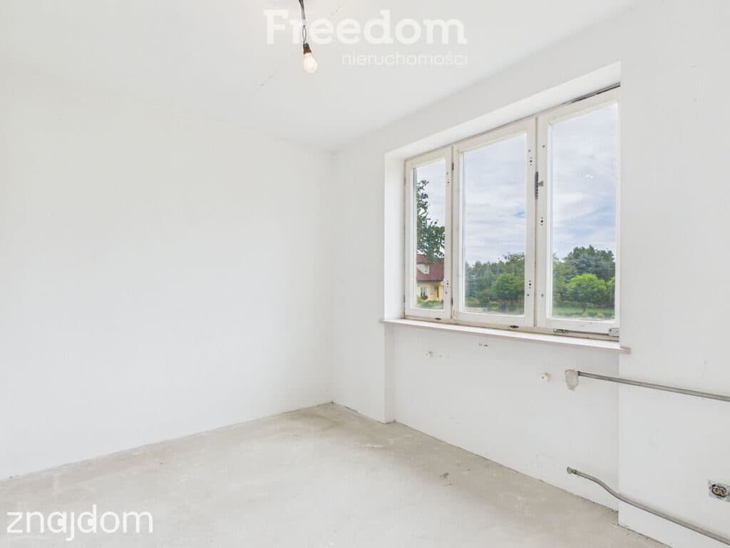 Duża działka 2500 m² i dom 250 m² z potencjałem - zdjęcie 13