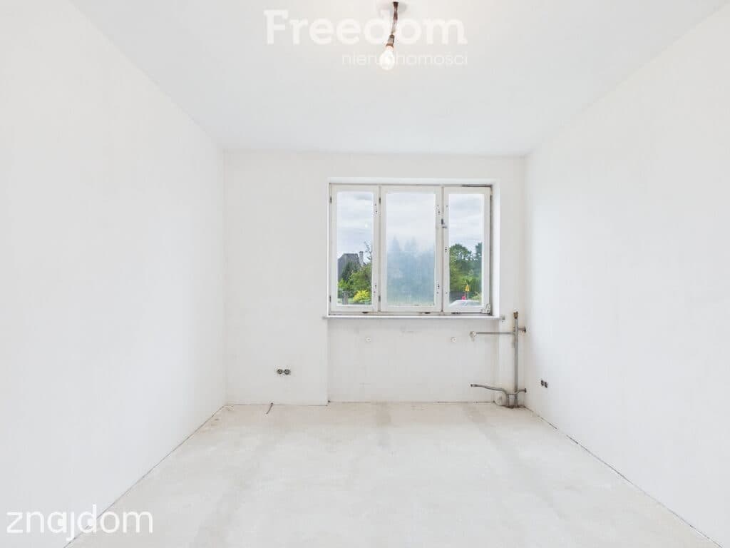Duża działka 2500 m² i dom 250 m² z potencjałem - zdjęcie 16