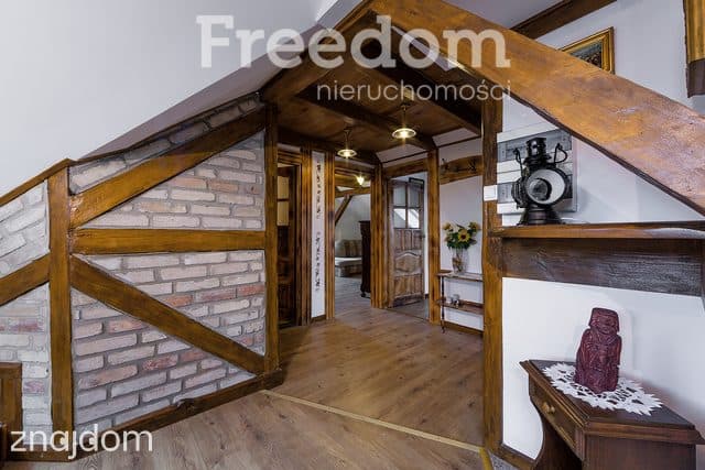 Dom Elbląg/Bielnik II, nad Nogatem Cegła, mur pruski, wiele elementów drewnianych i kamień - zdjęcie 18