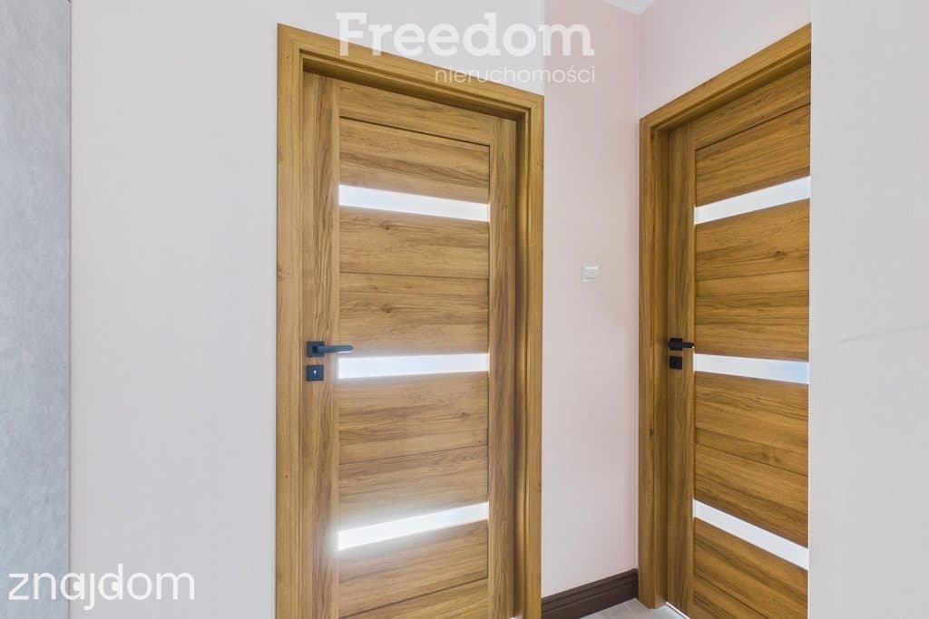 Nowoczesne 80 m² z dwoma tarasami - zdjęcie 11