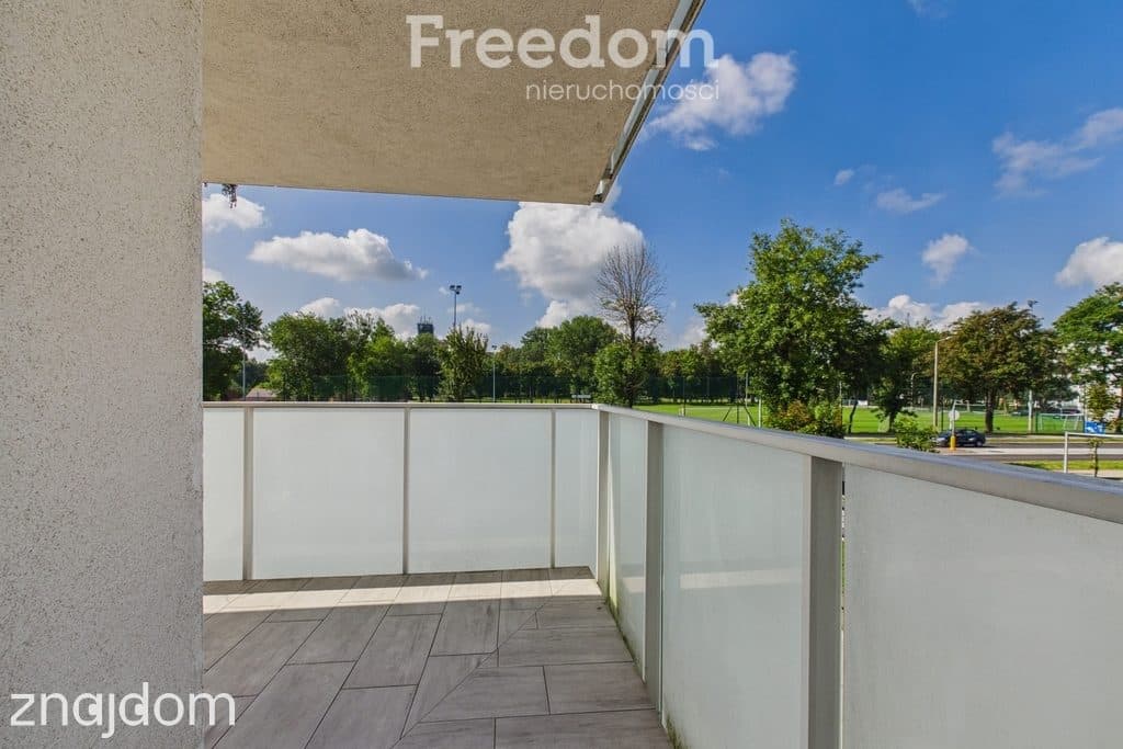 Nowoczesne 80 m² z dwoma tarasami - zdjęcie 15