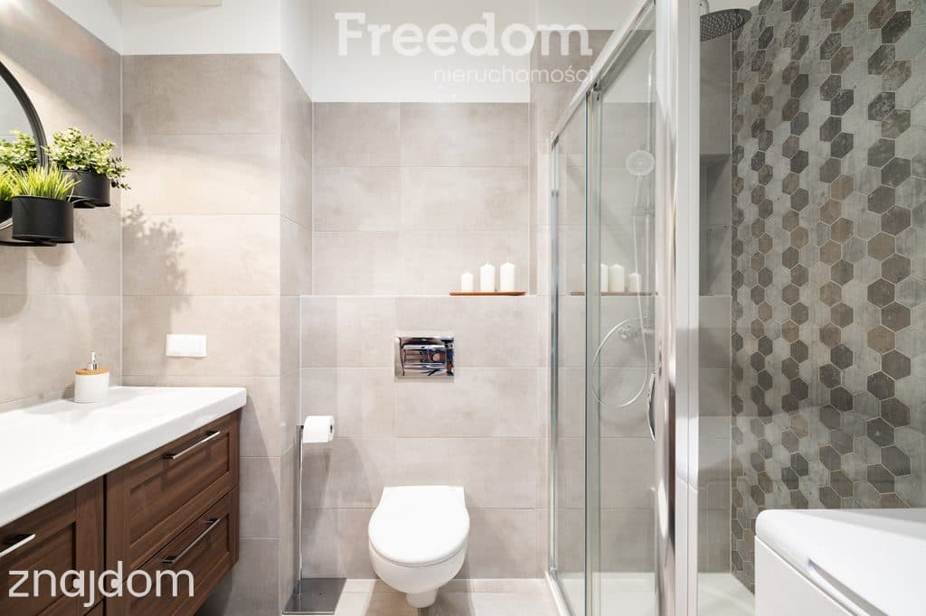 Apartament z widokiem na panoramę Łodzi - zdjęcie 2