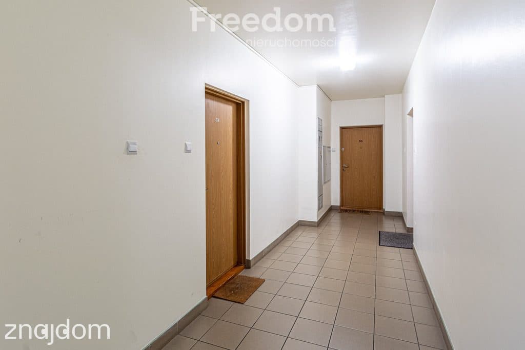 2 pokoje, oddzielna kuchnia, balkon, parking - zdjęcie 13