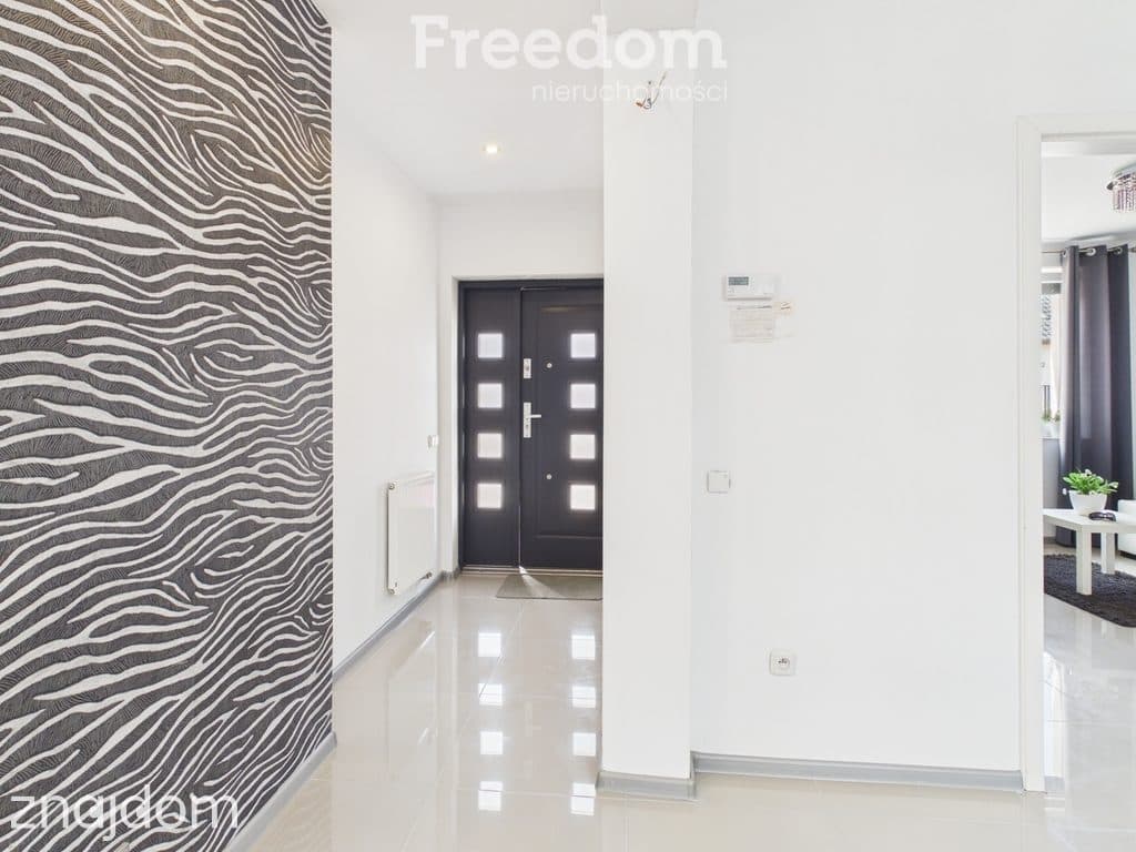 Dom wolnostojący 191 m², działka 945 m², garaż - zdjęcie 4