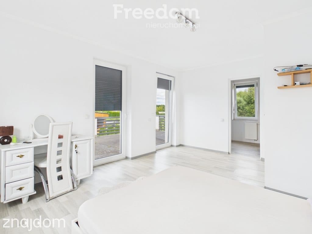 Dom wolnostojący 191 m², działka 945 m², garaż - zdjęcie 18
