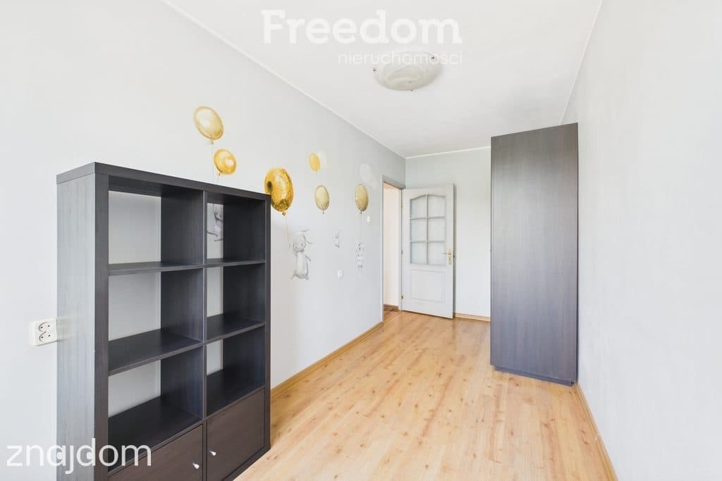 Na sprzedaż 3 pokojowe mieszkanie z balkonem - zdjęcie 3