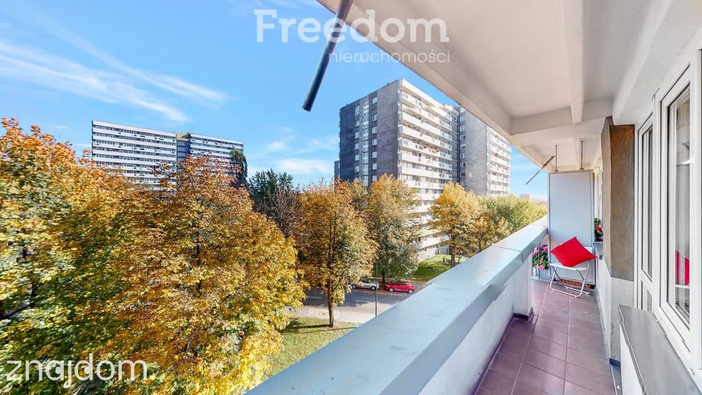 Duża, jasna kawalerka z balkonem | os. Tysiąclecia - zdjęcie 11