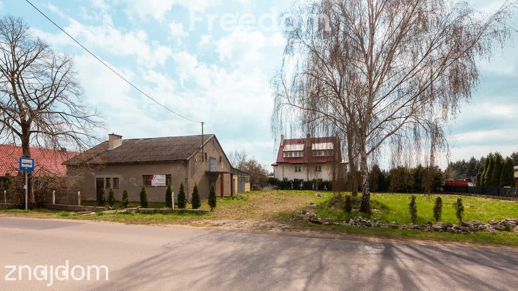 Budynek + hala na działce 1 365 m2 ! - zdjęcie 2