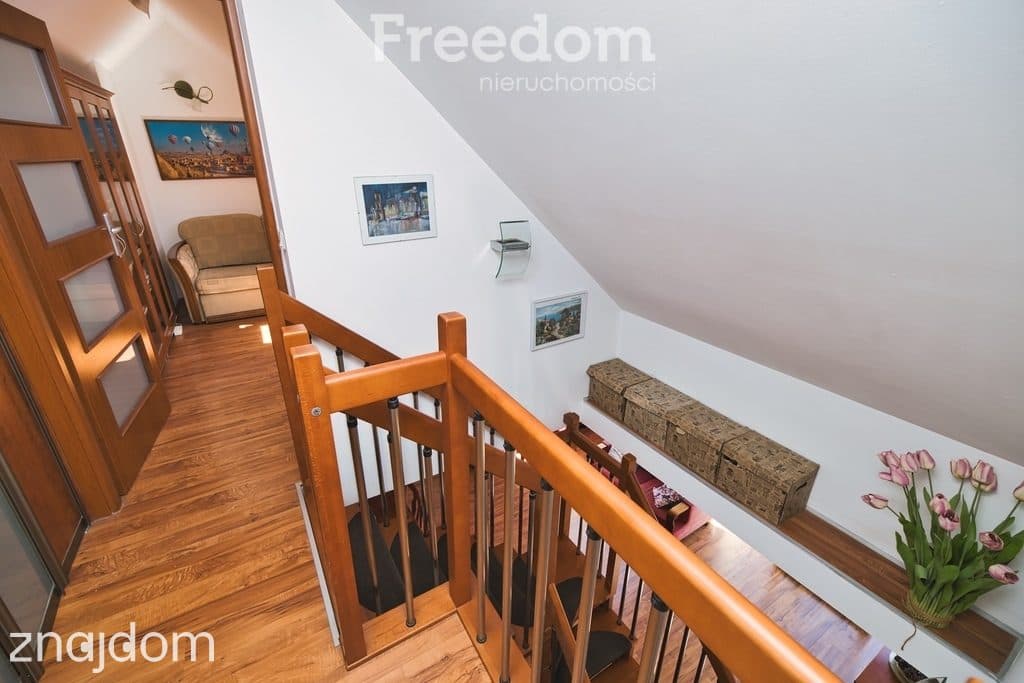 Dwupoziomowy unikat na Jarotach – 108,80 m². - zdjęcie 12