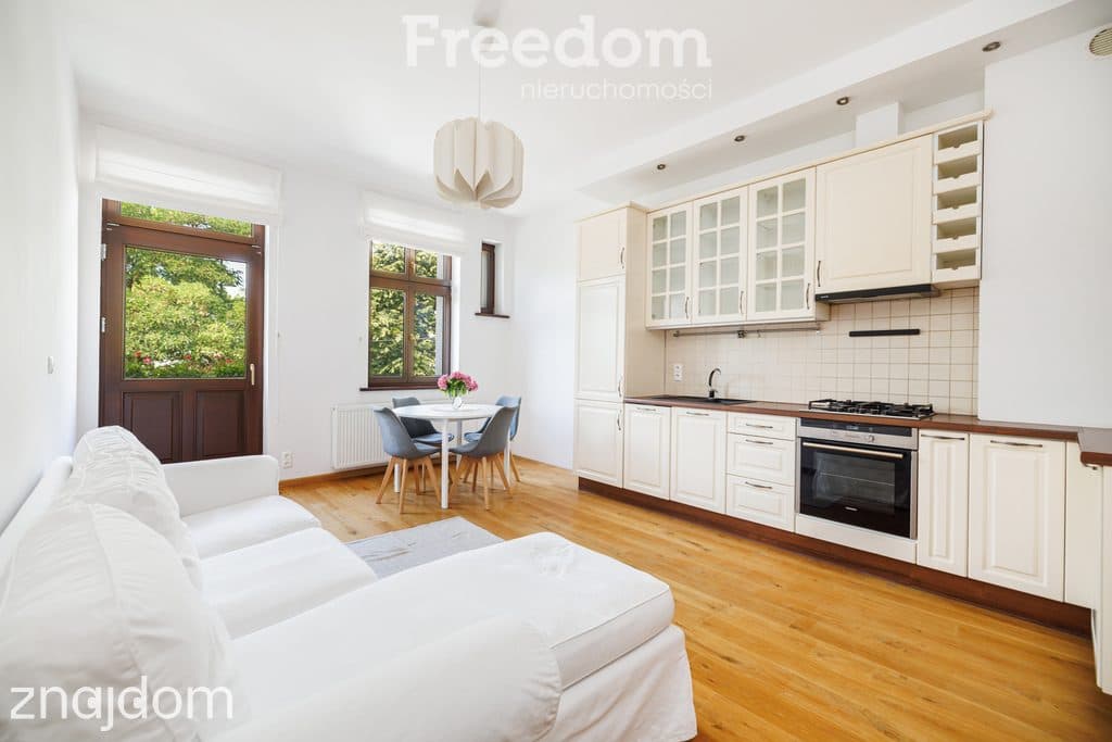 3 pokoje | dwustronne | balkon