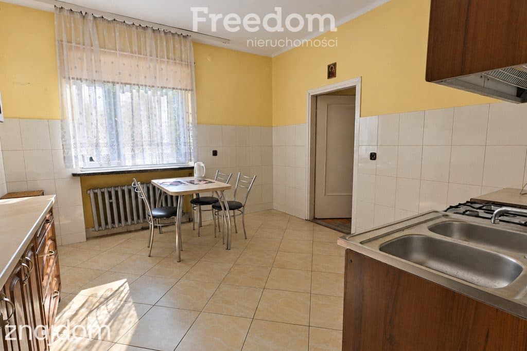 Dom z dużą działką i przestrzenią na Twoje plany - zdjęcie 8