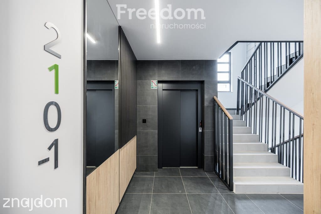 Nowe, 2 pokoje (36 m²) Koprowskiego, balkon, garaż - zdjęcie 8