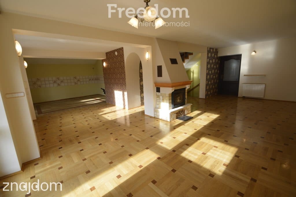 Duży dom 300 m2/3 mieszkania/pod najem/ogród/garaż - zdjęcie 4