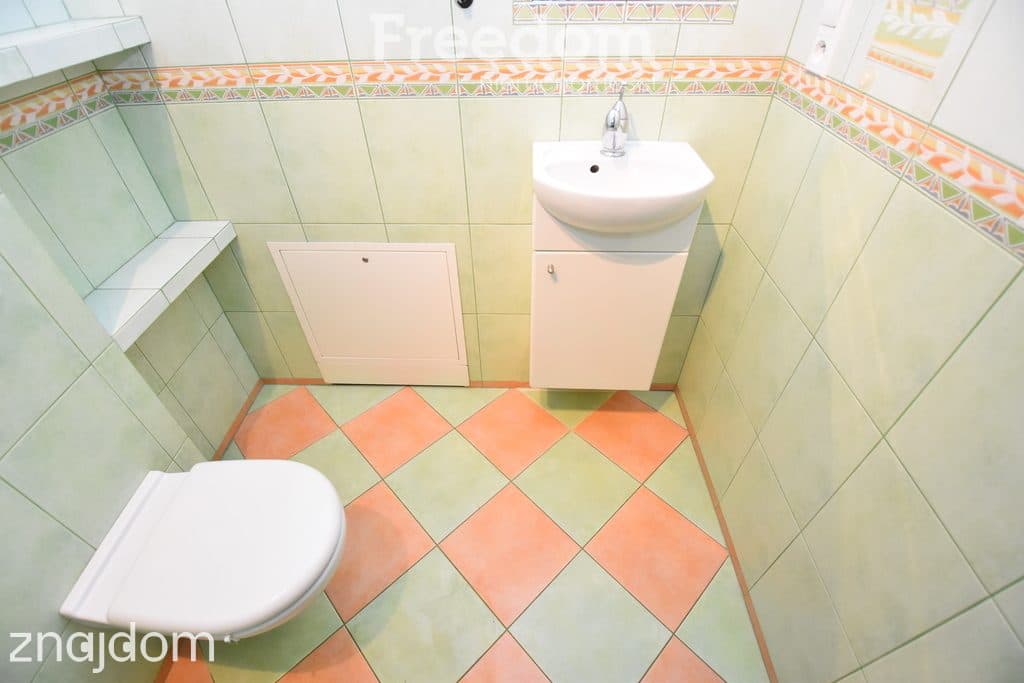 Duży dom 300 m2/3 mieszkania/pod najem/ogród/garaż - zdjęcie 14