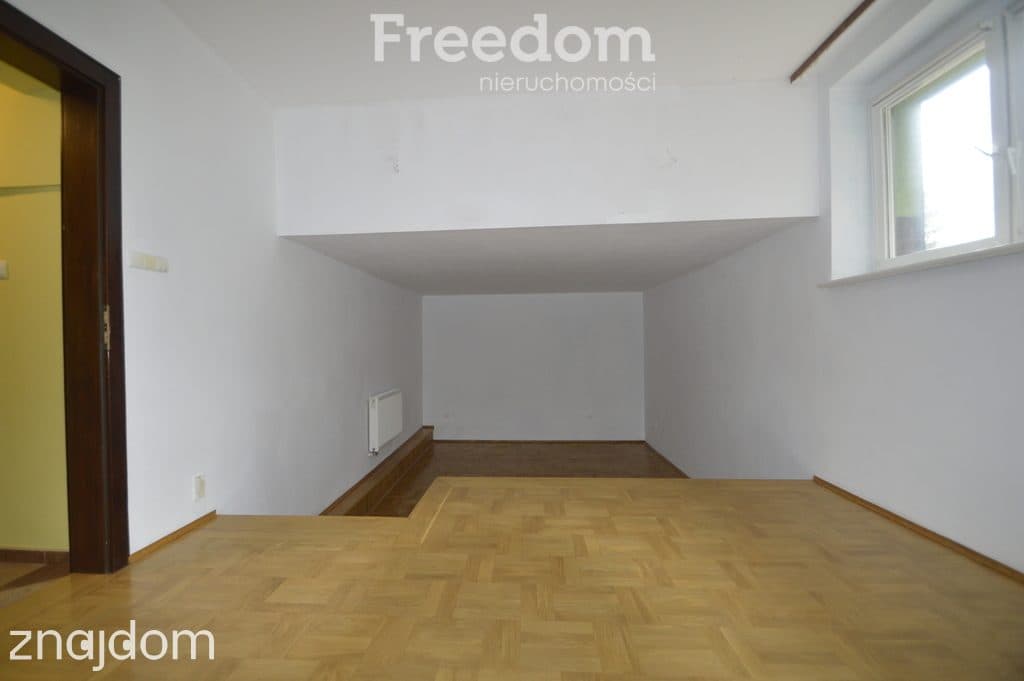 Duży dom 300 m2/3 mieszkania/pod najem/ogród/garaż - zdjęcie 17