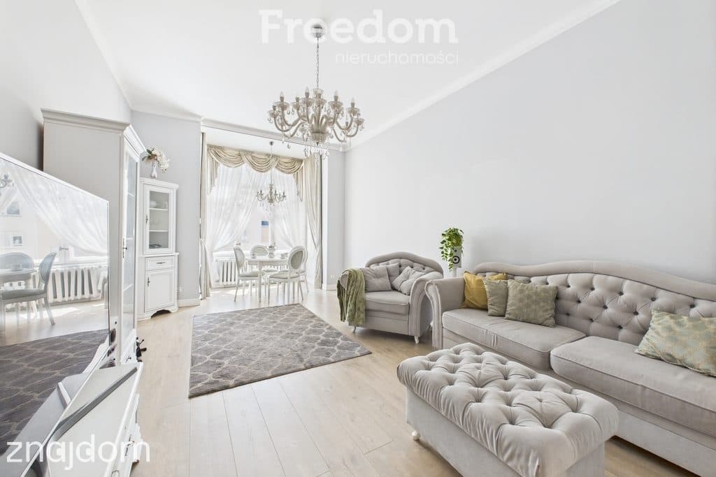 Przestronne mieszkanie 104 m² w kamienicy – Elbląg