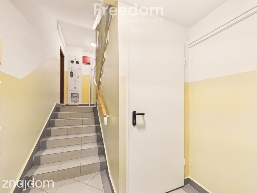 Mieszkanie 3 pokoje, 60 m2, Gębika, po remoncie - zdjęcie 19
