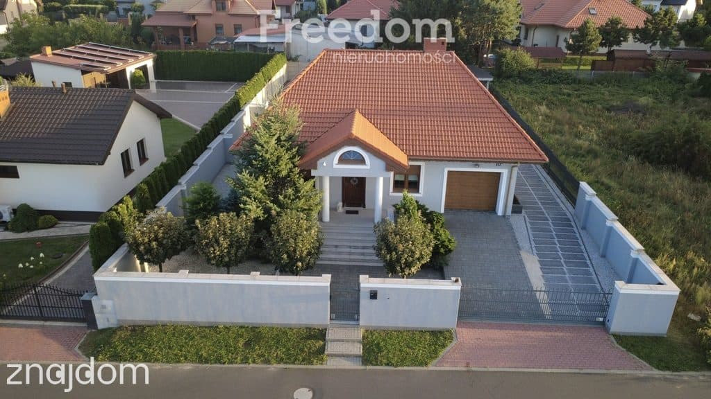 Dom w stylu dworkowym | 197 m² | 6 pokoi