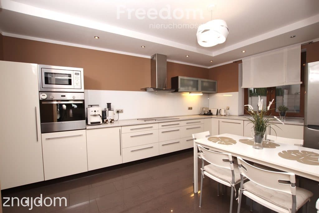 Dom w stylu dworkowym | 197 m² | 6 pokoi - zdjęcie 11