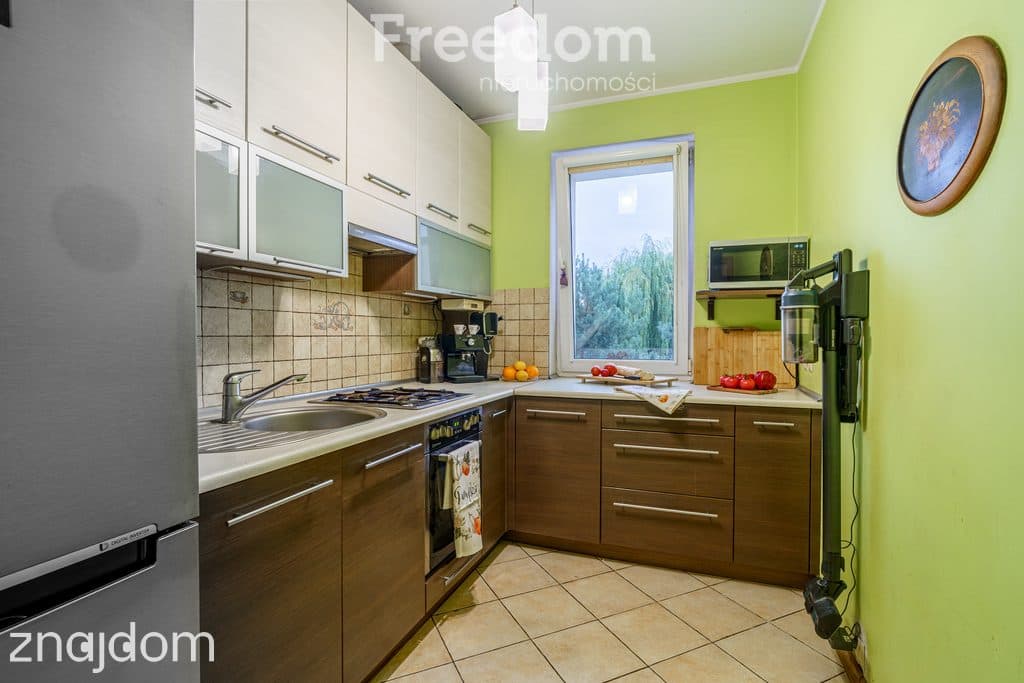 3-pokojowe mieszkanie z balkonem - zdjęcie 5