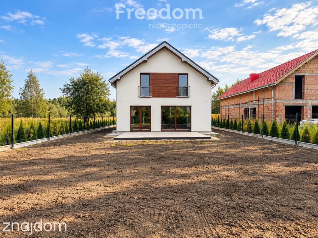 Nowy dom wolnostojący w Celinowie gm Dębe Wielkie - zdjęcie 2