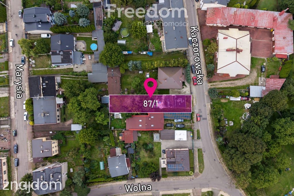 Działka budowlana 400 m² z domem do remontu - zdjęcie 9