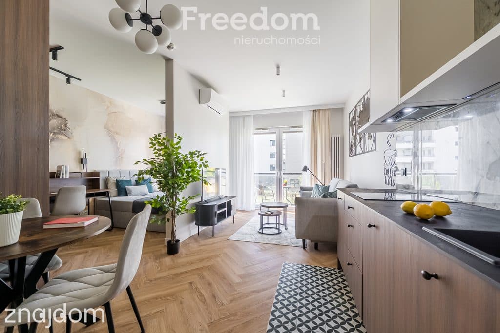 Nowe, studio, Kierbedzia, balkon, garaż - zdjęcie 3