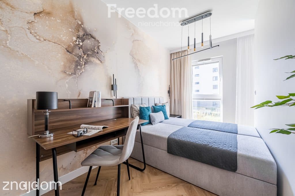 Nowe, studio, Kierbedzia, balkon, garaż - zdjęcie 4