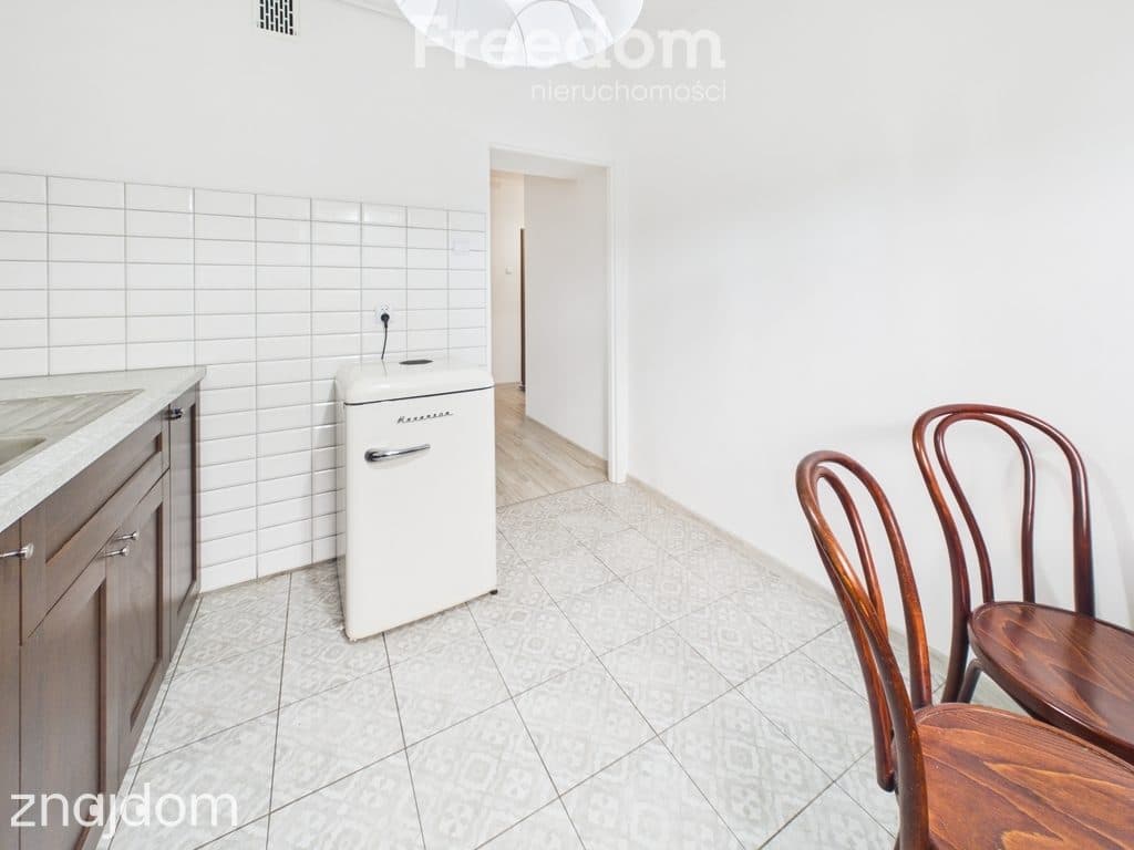 PRESTIŻOWA BAZYLIANÓWKA-2 pokoje, duży balkon - zdjęcie 10