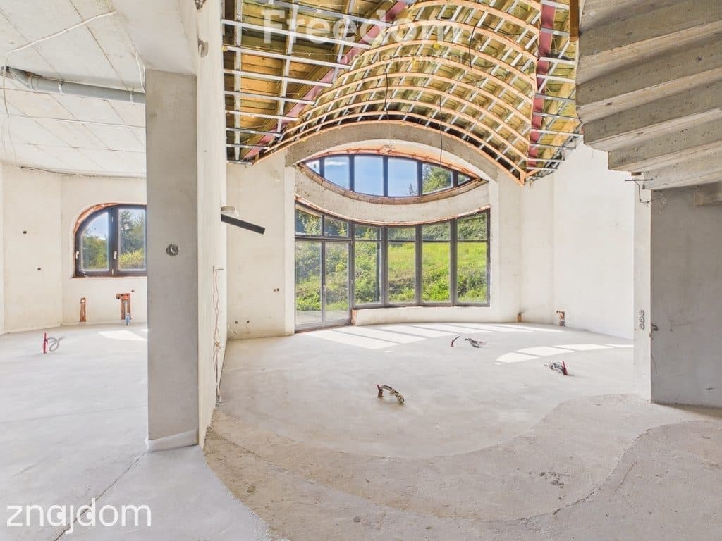 Willa ok. 470 m² na działce 79,28 ar | Zagórnik - zdjęcie 4