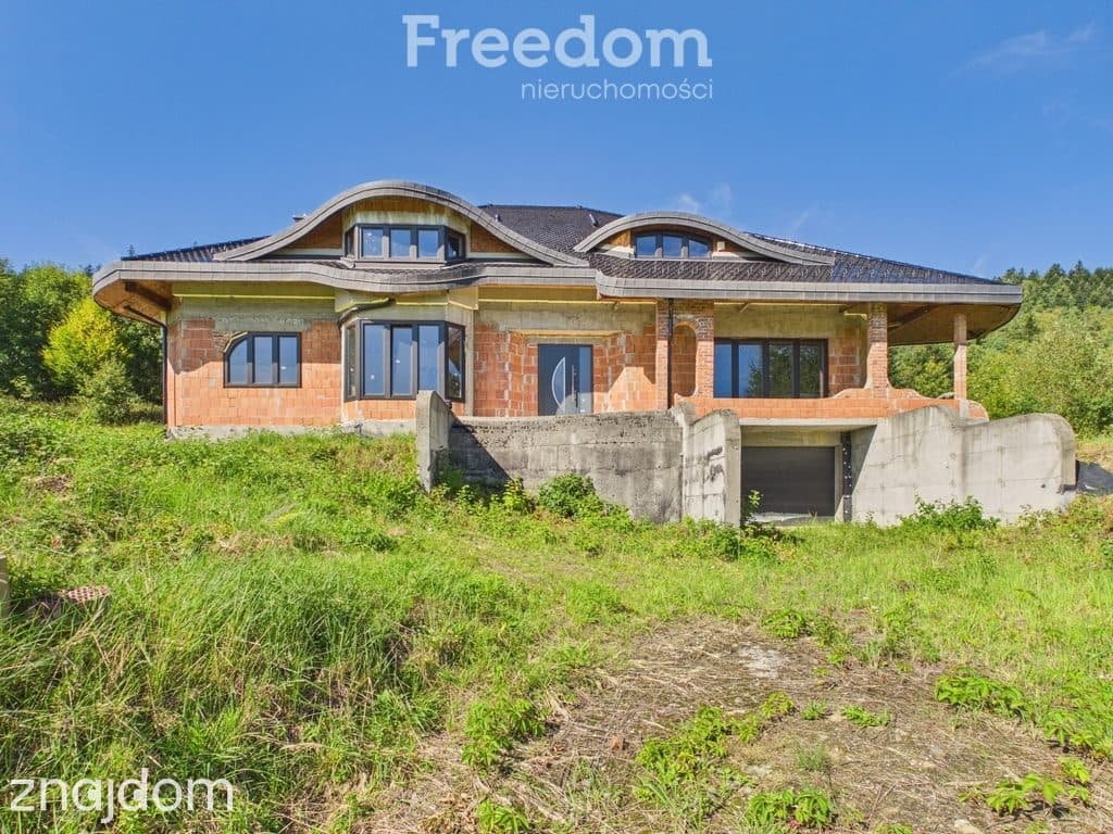 Willa ok. 470 m² na działce 79,28 ar | Zagórnik