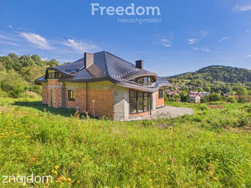 Willa ok. 470 m² na działce 79,28 ar | Zagórnik - zdjęcie 3