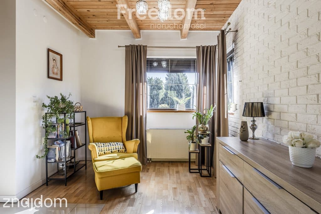 Klimatyczny dom drewniany z dużą działką 3100 m² - zdjęcie 6