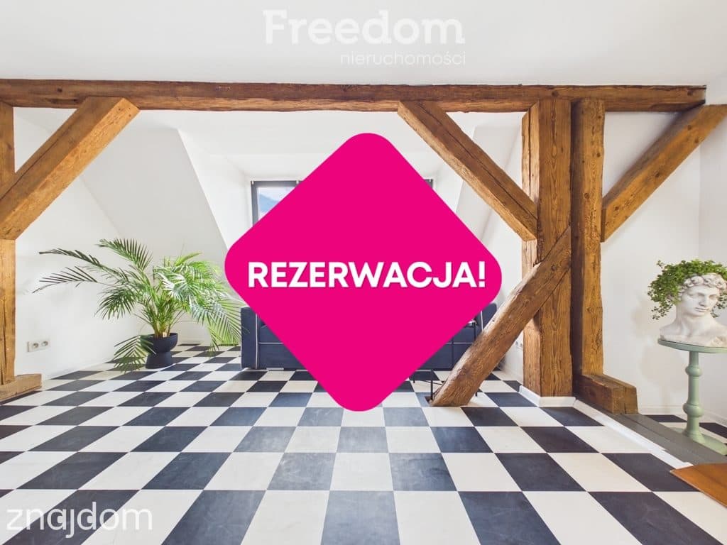 Dwupoziomowe mieszkanie z antresolą