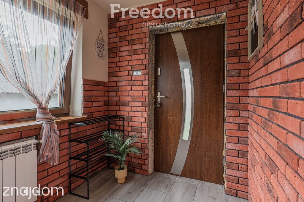 Wyremontowany dom z fotowoltaiką i dużą działką oraz sadem - zdjęcie 11