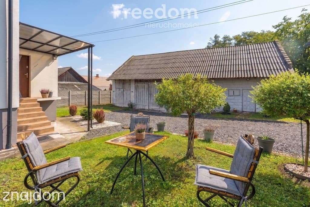 Wyremontowany dom z fotowoltaiką i dużą działką oraz sadem - zdjęcie 16