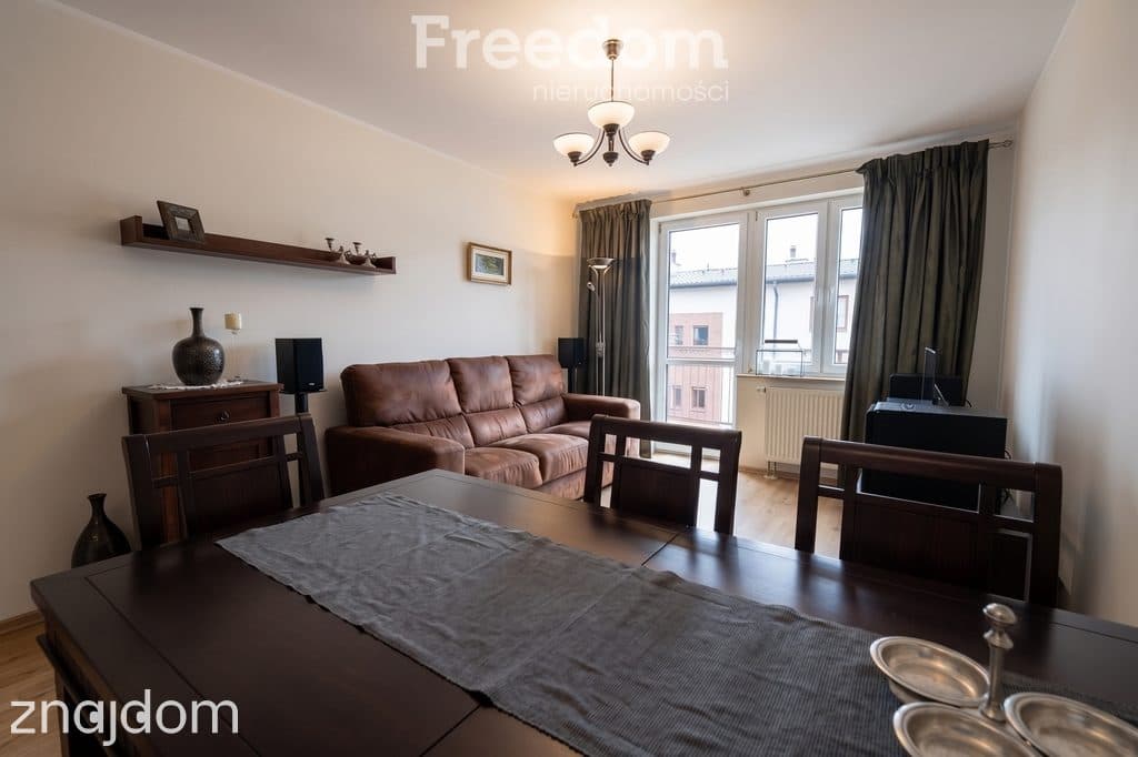 Dwupoziomowe z balkonem | 68,6 m² | Iława - zdjęcie 2