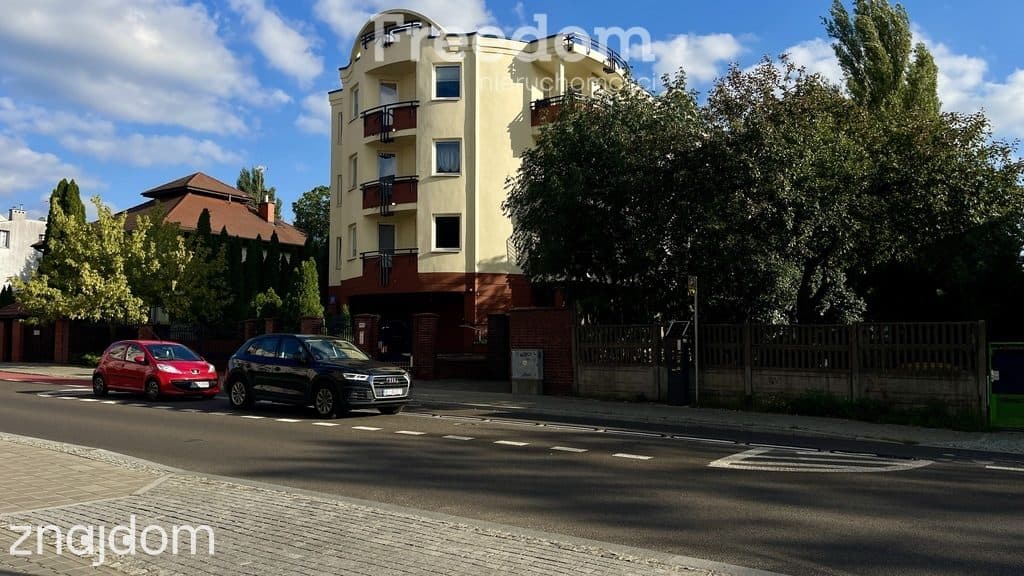 4 pokoje możliwe 2 łazienki i 2 balkony