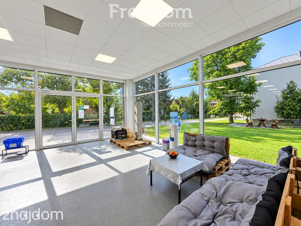 Dom 120 m² + budynek usługowy ok. 300 m² - zdjęcie 6